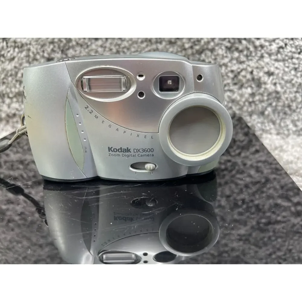 KODAK DX3600 Compact Zoom Digital Camera 2.2 Megapixel Battery Included